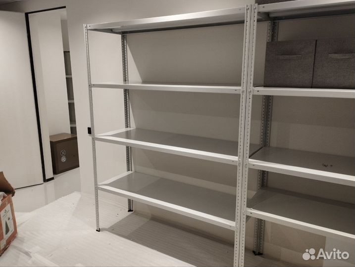 Стеллажи и этажерки высокого качества из металла