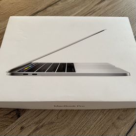 Macbook Pro 13 Retina 2017 (Touch Bar)