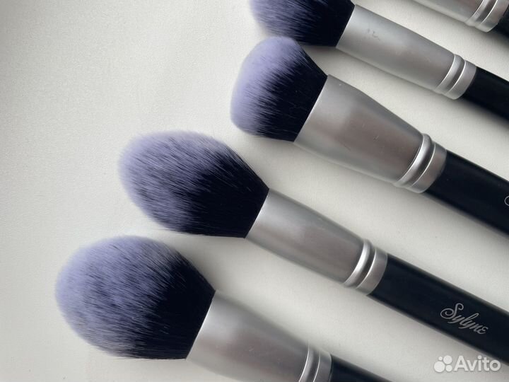 Кисти для макияжа