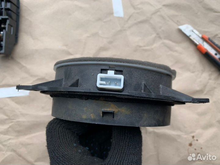 Динамик задний Toyota Avensis 2 T250 1.8 1zzfe