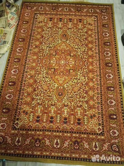 Ковер шерстяной