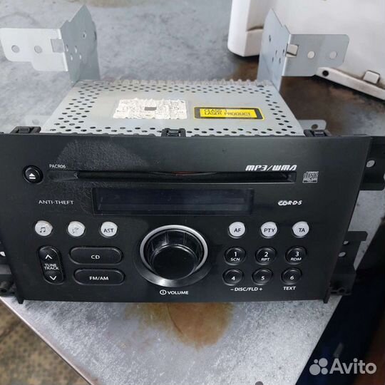 Штатная магнитола с колонками