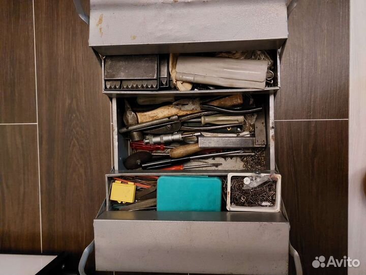 Ящик для инструмента металлический
