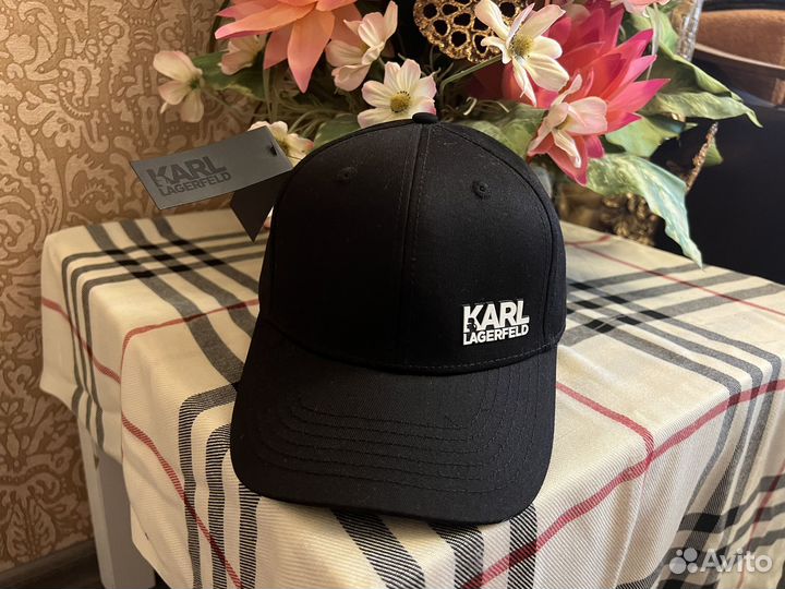 Karl lagerfeld кепка