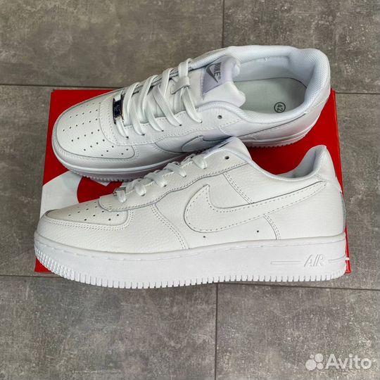 Nike air force 1 white