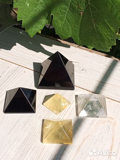 Пирамиды в ассортименте