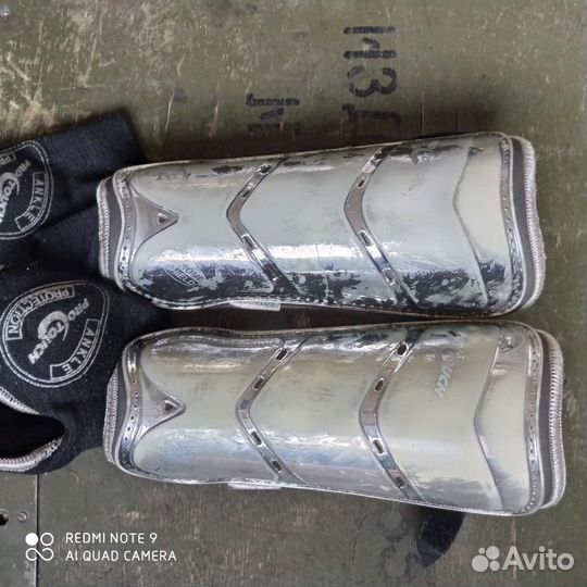 Щитки футбольные взрослые