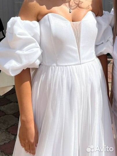 Свадебное платье 44 46 бу
