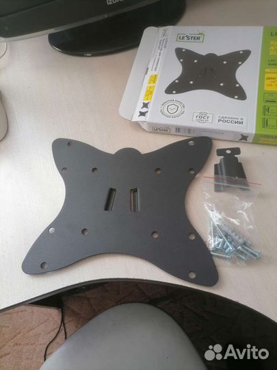 Кронштейн для телевизора