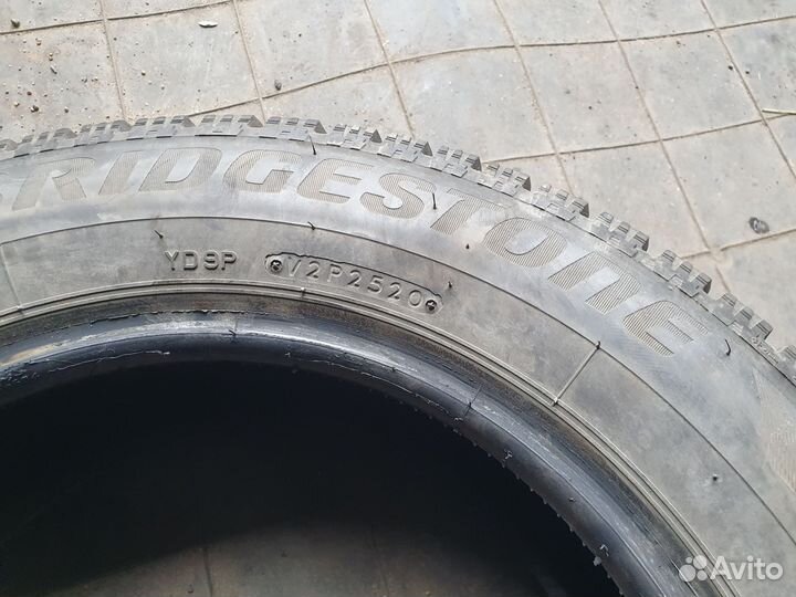 Bridgestone Blizzak Spike-02 175/65 R14