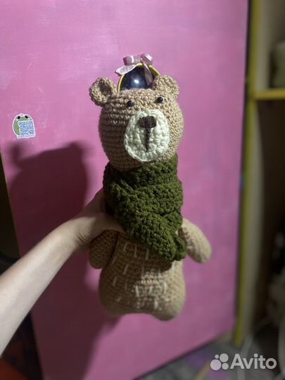 Вязаный мишка ручной работы
