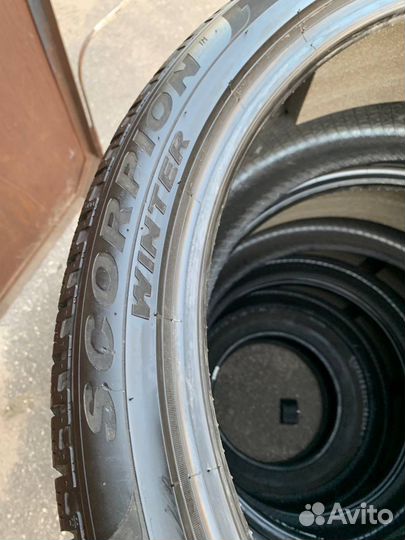 Pirelli Scorpion Winter 285/35 R22 106V