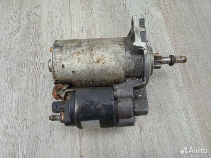 Стартер Volkswagen Golf 4 2000
