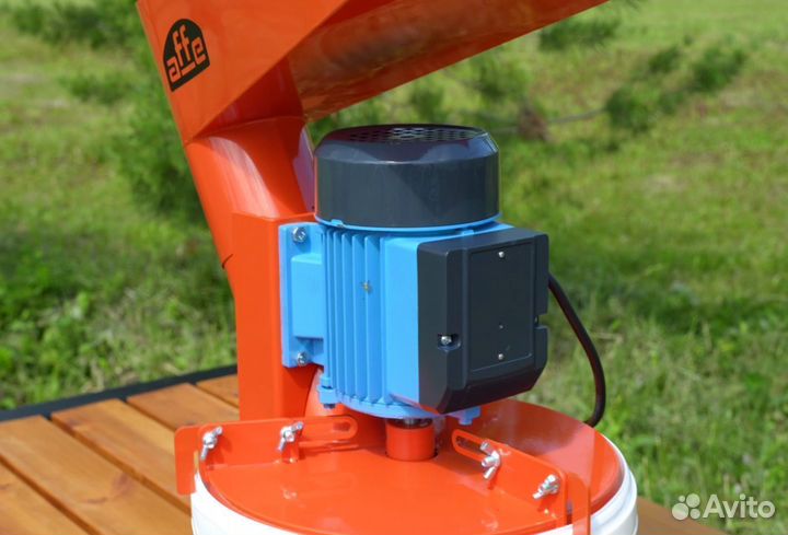 Измельчитель овощей и фруктов