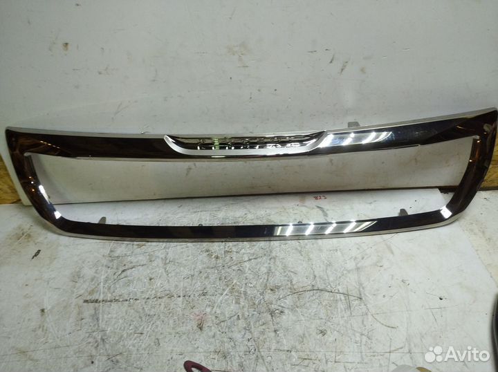 Молдинг решетки радиатора Peugeot Partner 2 2008