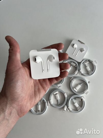 Наушники Airpods lightning