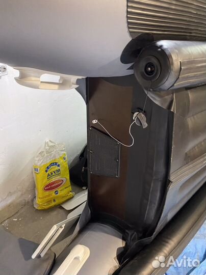 Лодка Gladiator E380