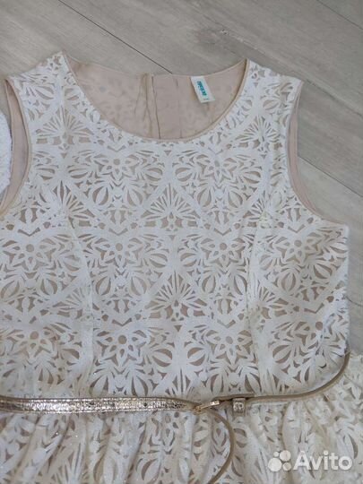 Платье для девочки нарядное 146