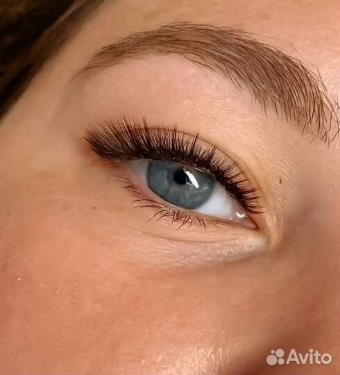 Наращивание ресниц,оформление бровей