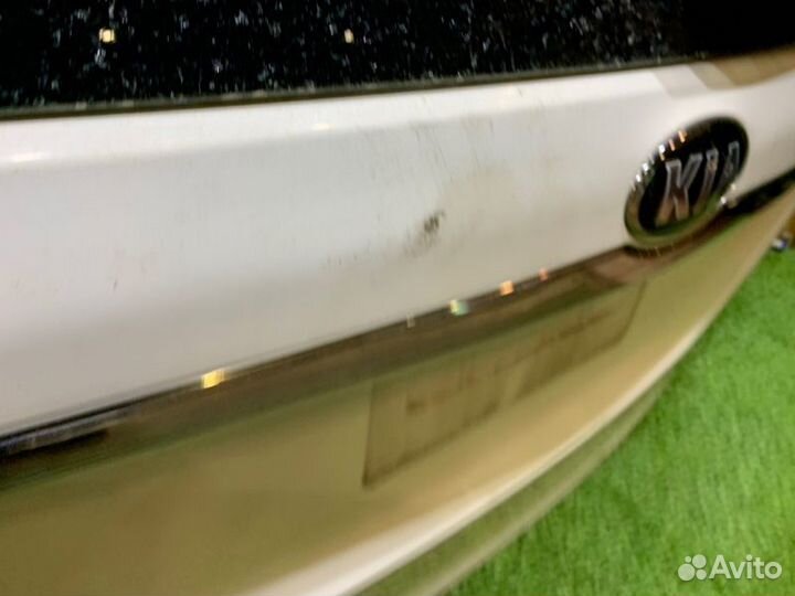 Дверь багажника задняя Kia Carnival VQ 2006