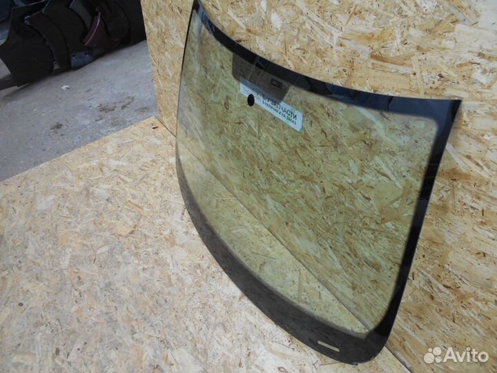 Стекло лобовое Skoda Rapid (2012)