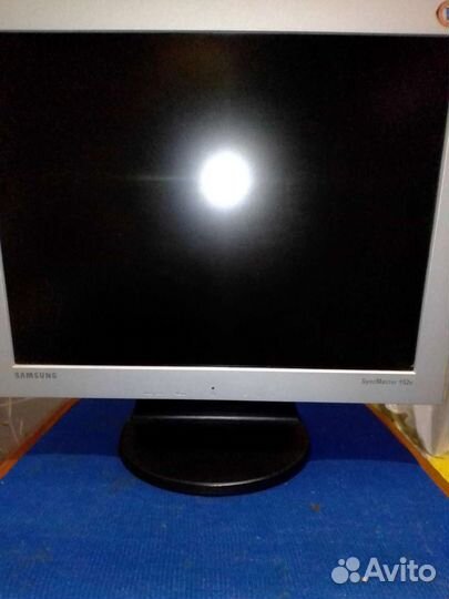 Монитор Samsung