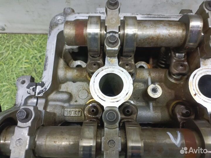 Головка блока цилиндров левая Ford Escape