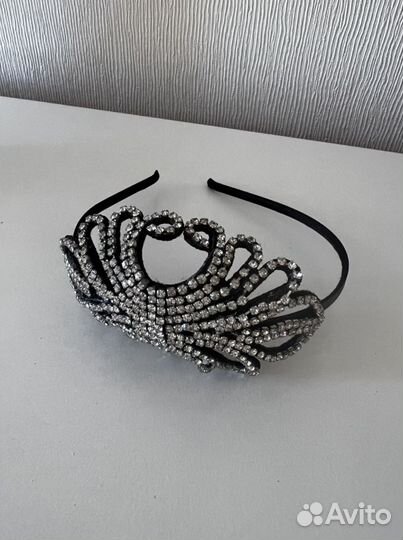 Ободок для волос со стразами
