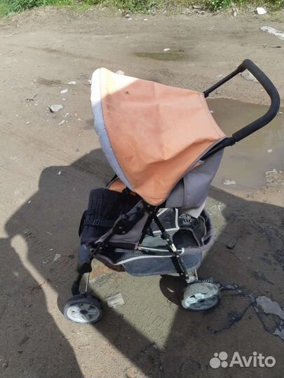 Прогулочная коляска