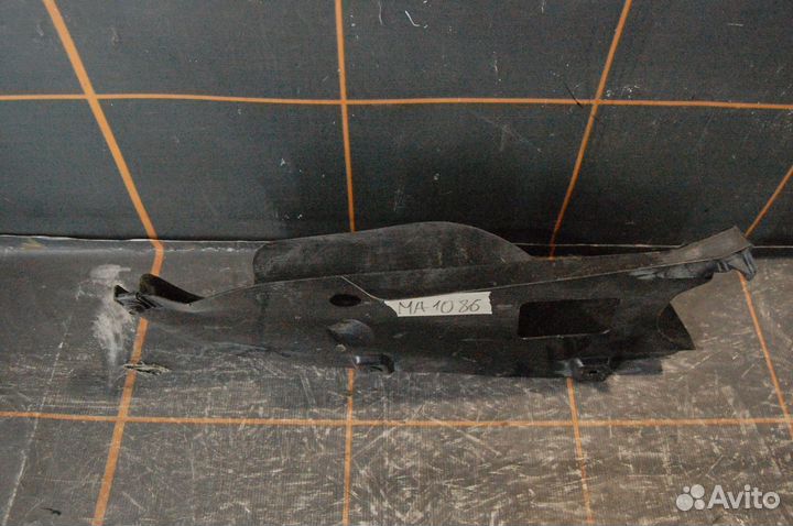 Пыльник бампера заднего - Toyota Land Cruiser 200