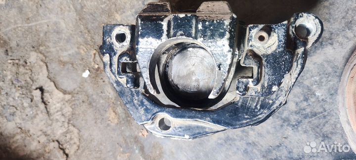 Тормозной супорт на пневмо вилку иж