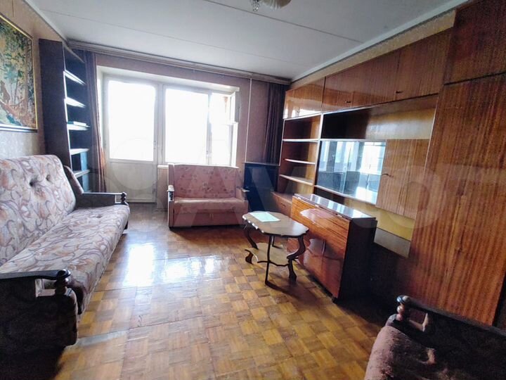 2-к. квартира, 50 м², 6/9 эт.