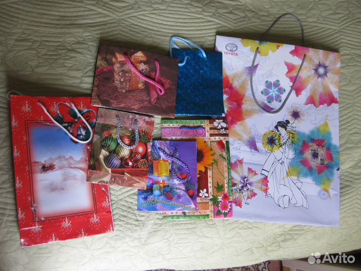 Подарочные пакеты