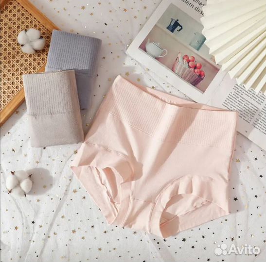 Набор женских трусов 4 штуки