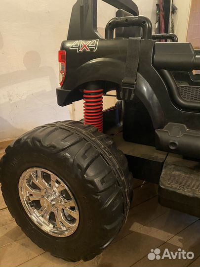 Детский электромобиль бу Ford Ranger