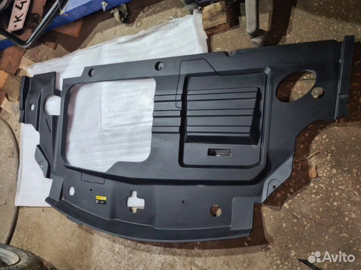 Декоративная крышка двигателя Exeed Txl 2022