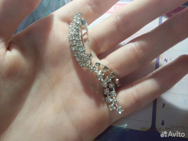 Комплект брошка и серьги,бежутерия