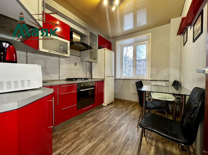 4-к. квартира, 82 м², 2/9 эт.