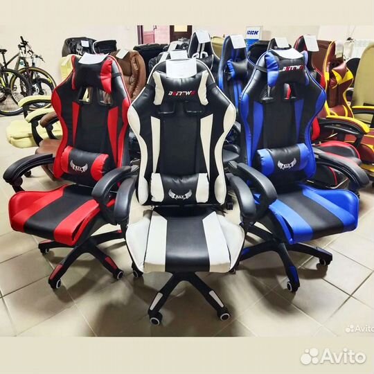 Игровое компьютерное кресло Белое