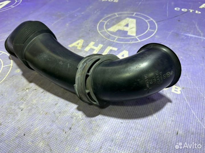 Воздушный патрубок Volkswagen Touareg 7L GP BPE