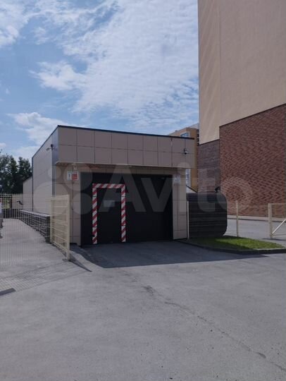 Машиноместо, 14 м²