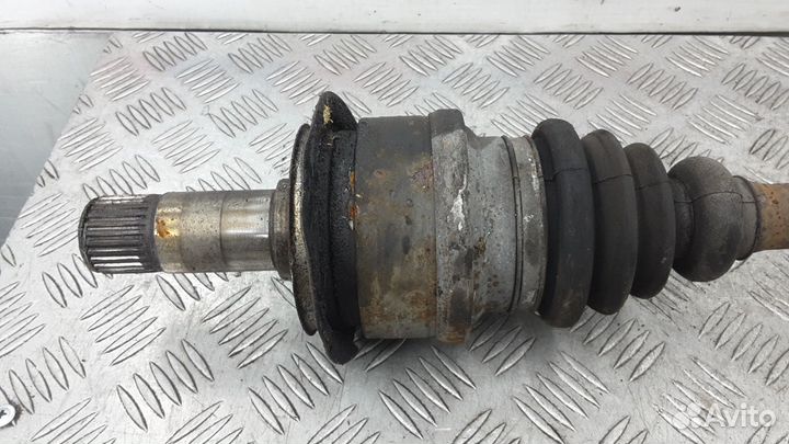 Привод задний правый на Mercedes Benz Vito W639