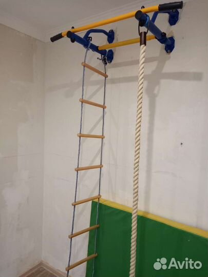 Детский спортивный уголок