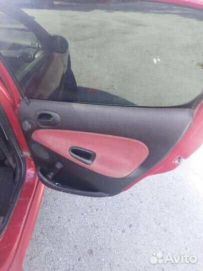 Дверная карта Peugeot 206