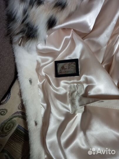 Искусственная шуба короткая белая 46-48
