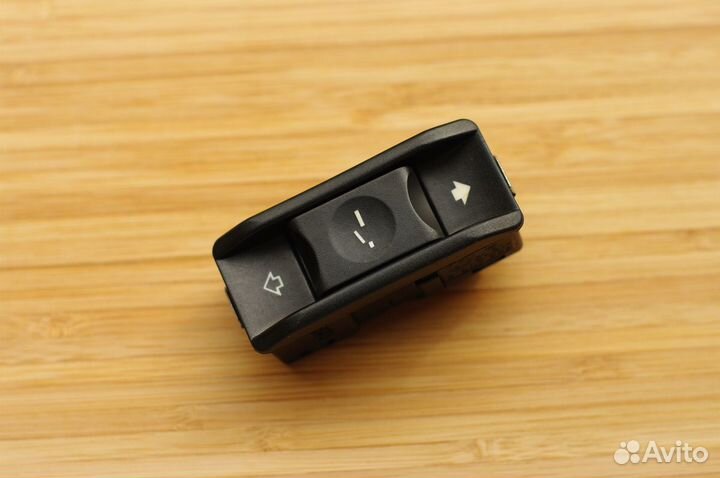 Кнопка люка BMW X5 (E53) 61318352182 б/у