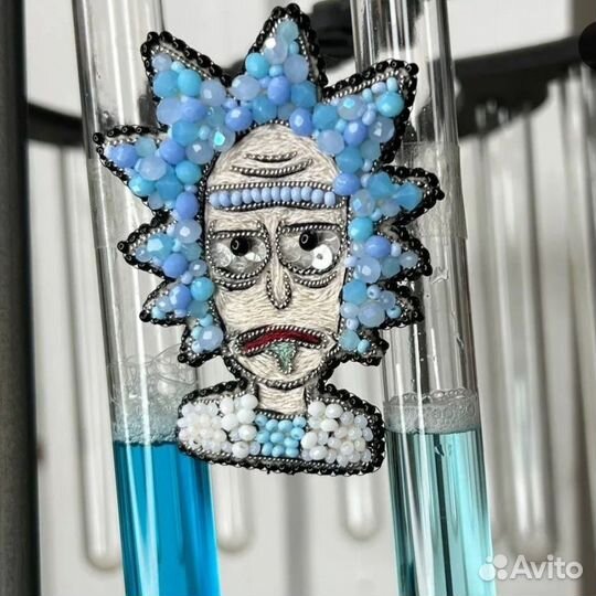 Броши из бисера ручная работа