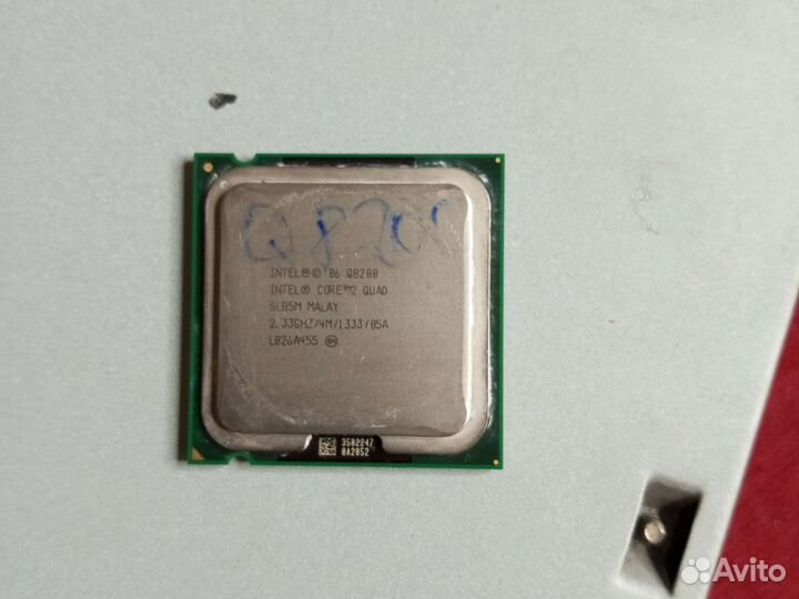 Процессор Intel Core 2 quad q8200