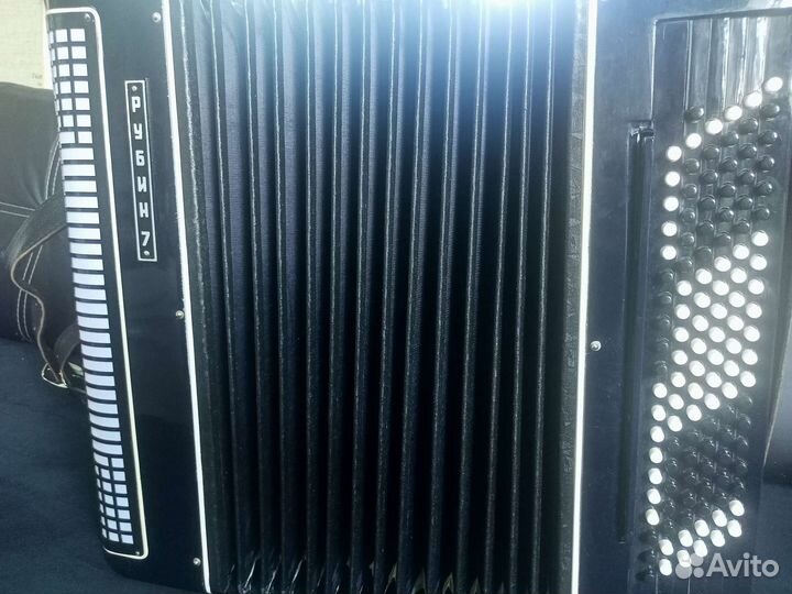 Баян Рубин7 новый в чехле