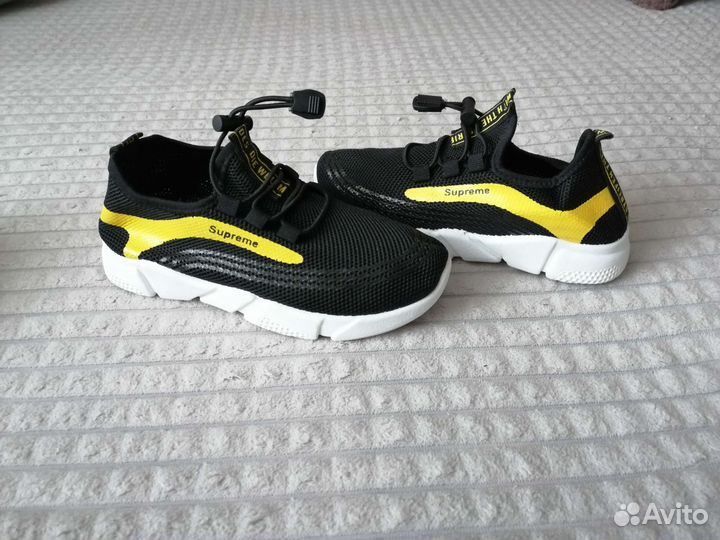 Кроссовки детские